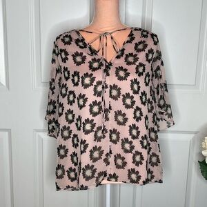Ted Baker Harlynn Floral Split Sleeve Top Pink Black Floral Size 8-10 NWT B12